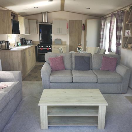 Lake Escape - Hoburne Cotswolds South Cerney Phòng bức ảnh